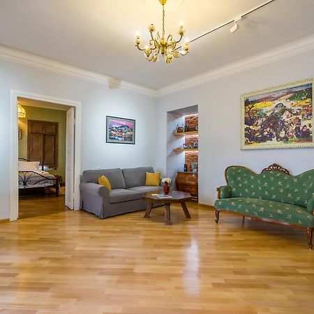 Gallery Apartment Tbilisi Exterior photo