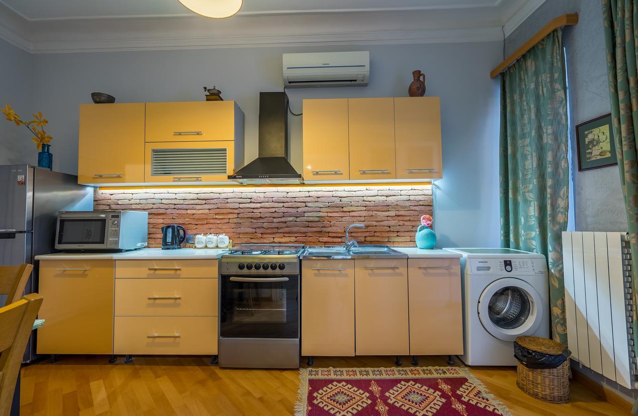Gallery Apartment Tbilisi Exterior photo